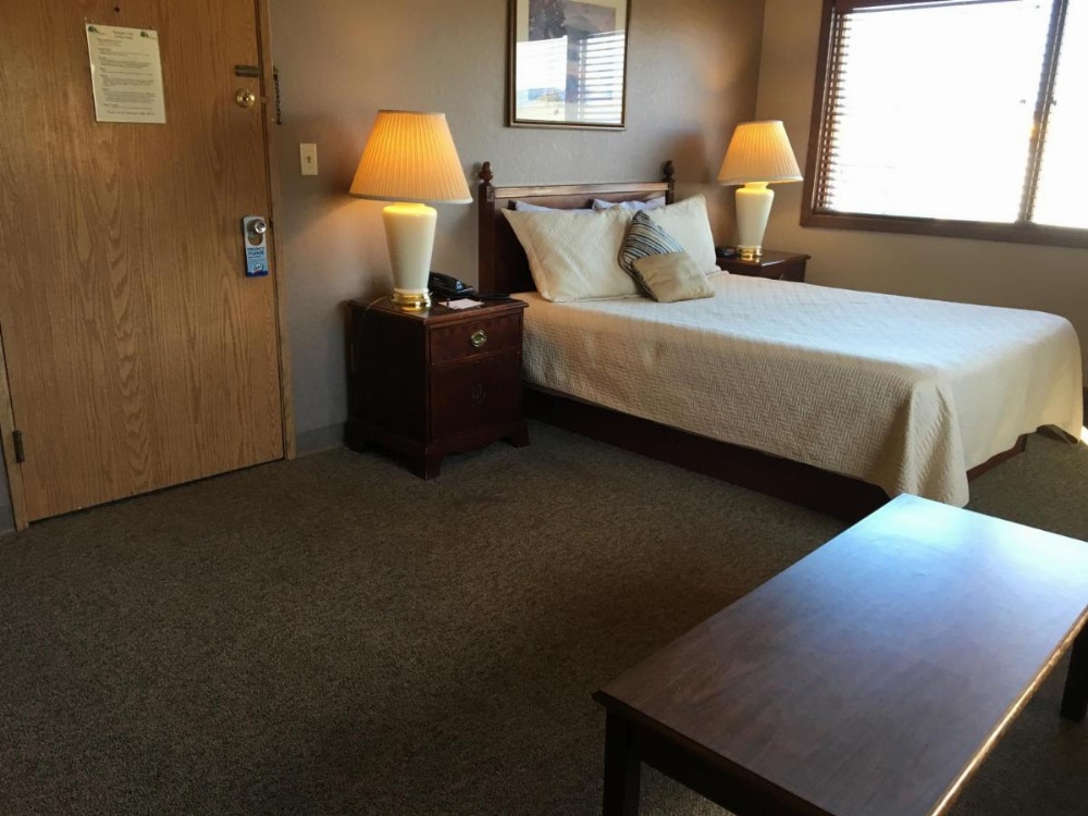 Timber Lodge Inn Image 10