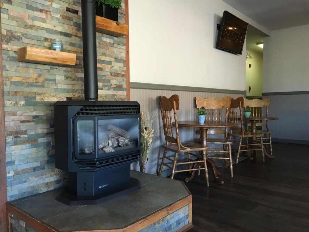 Timber Lodge Inn